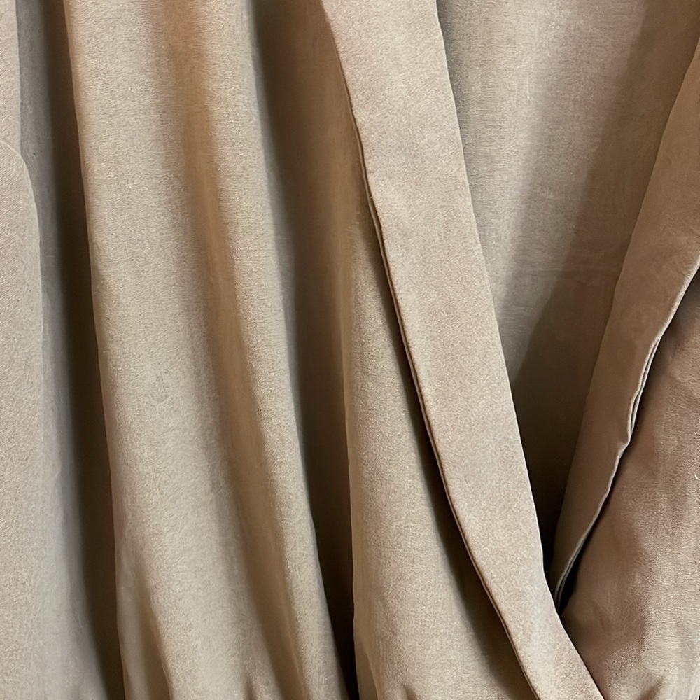 Elegant Smocked Waist Blouse - Brown - Picture 7 of 8